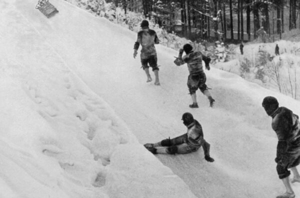 Bobteam nach einem Sturz