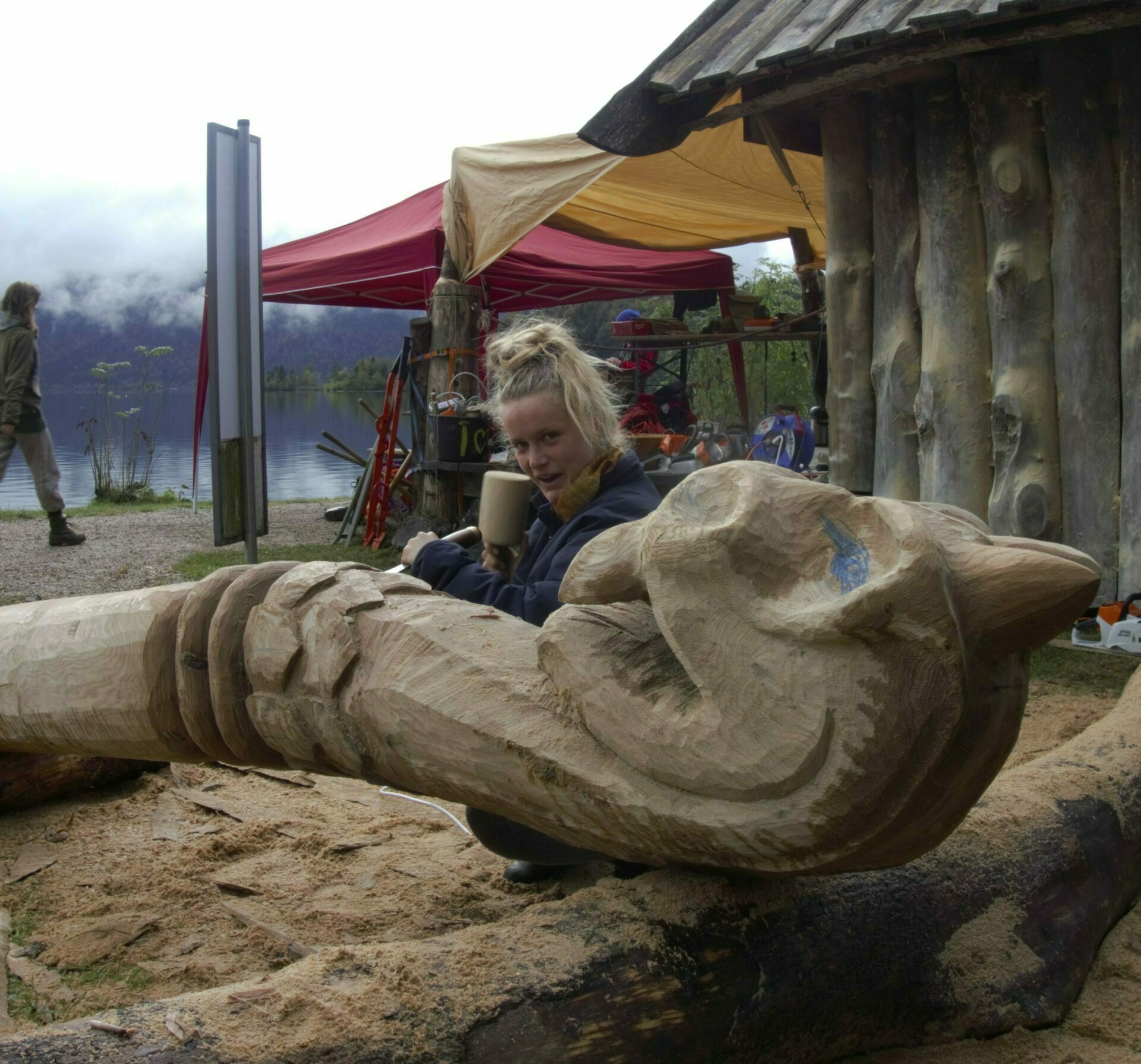 Holzskulptur von der Schule für Holz und Gestaltung